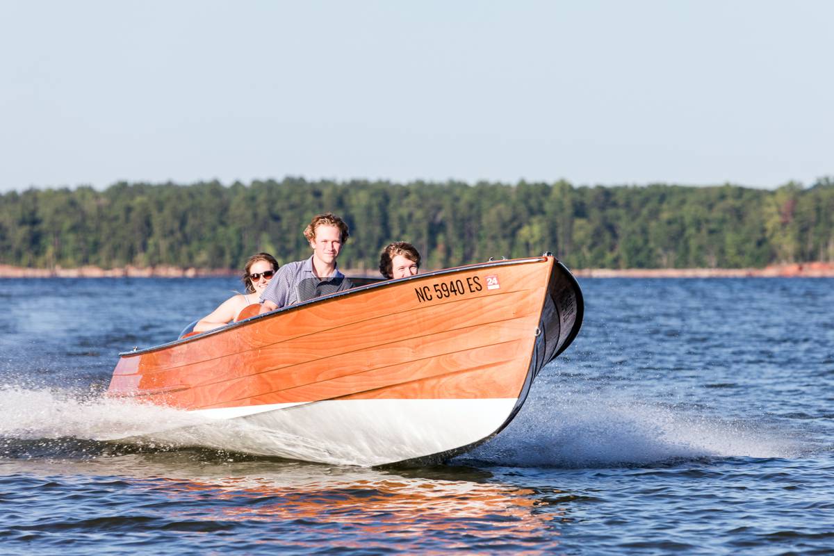 Rhode Runner - a modern kit-built wooden motorboat in the style of a classic 1950s runabout