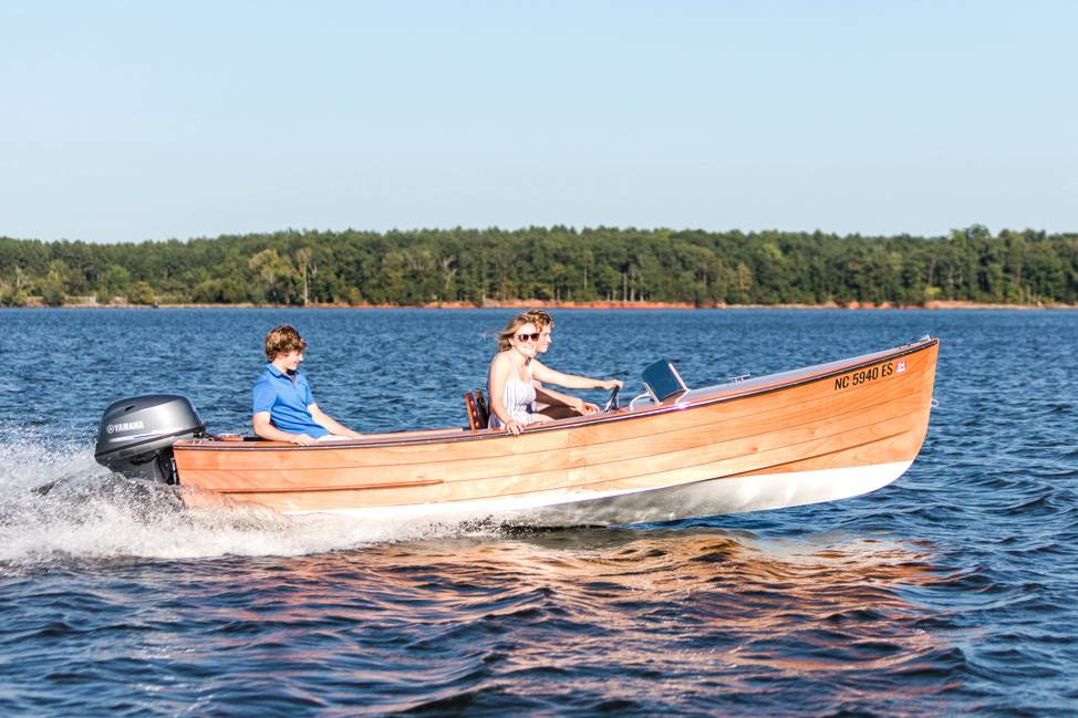 Rhode Runner - a modern kit-built wooden motorboat in the style of a classic 1950s runabout