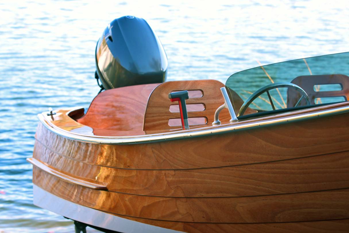 Rhode Runner - a modern kit-built wooden motorboat in the style of a classic 1950s runabout