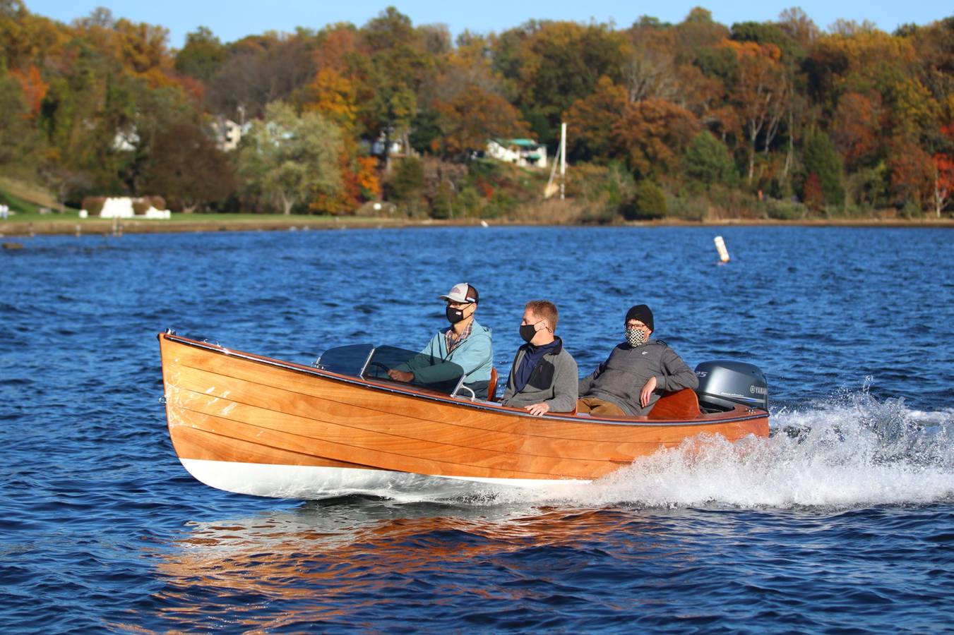 Rhode Runner - a modern kit-built wooden motorboat in the style of a classic 1950s runabout