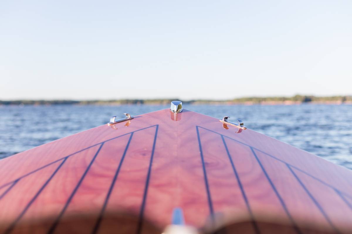 Rhode Runner - a modern kit-built wooden motorboat in the style of a classic 1950s runabout