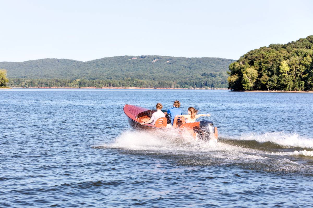 Rhode Runner - a modern kit-built wooden motorboat in the style of a classic 1950s runabout