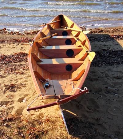 Team Dory multi-oared rowing boat