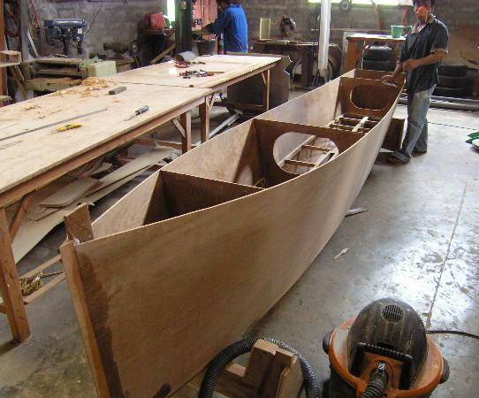 Building the W17 trimaran from plywood parts