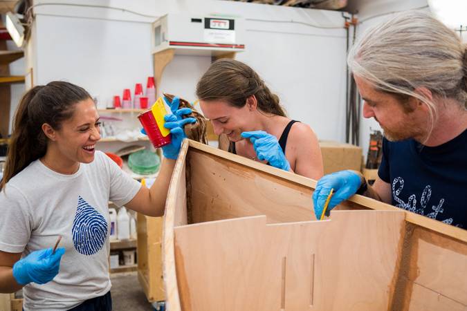 Building the clinker-style wooden sailing canoe, Waterlust