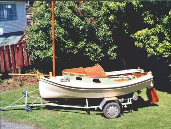 Welsford Houdini sailing boat built with a cabin