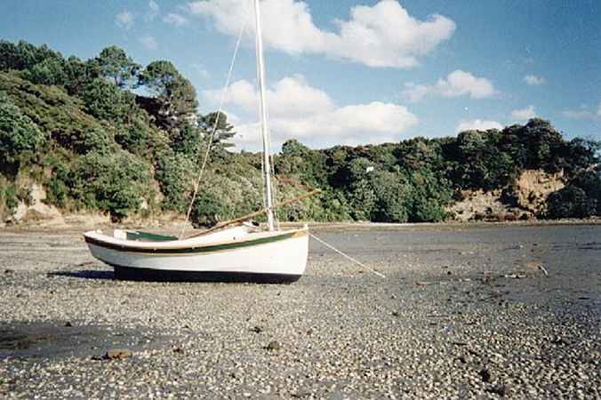 Plans for a sailing boat called Houdini by Welsford from Fyne Boat Kits
