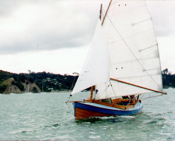 holy boat: archive navigator sailboat plans