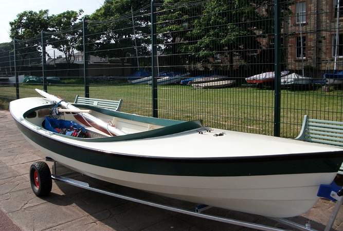 Wooden sailing dinghy designed for the Maine Island trail