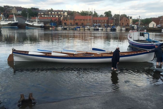 The Whitby Pilot Gig is a wooden racing boat for six-oared team rowing that is quick to build and based on a traditional Cornish Pilot Gig